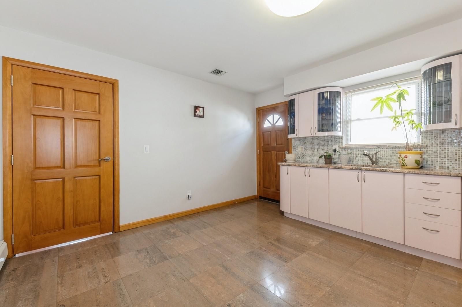 2935 Rockaway Avenue, Oceanside, New York image 20