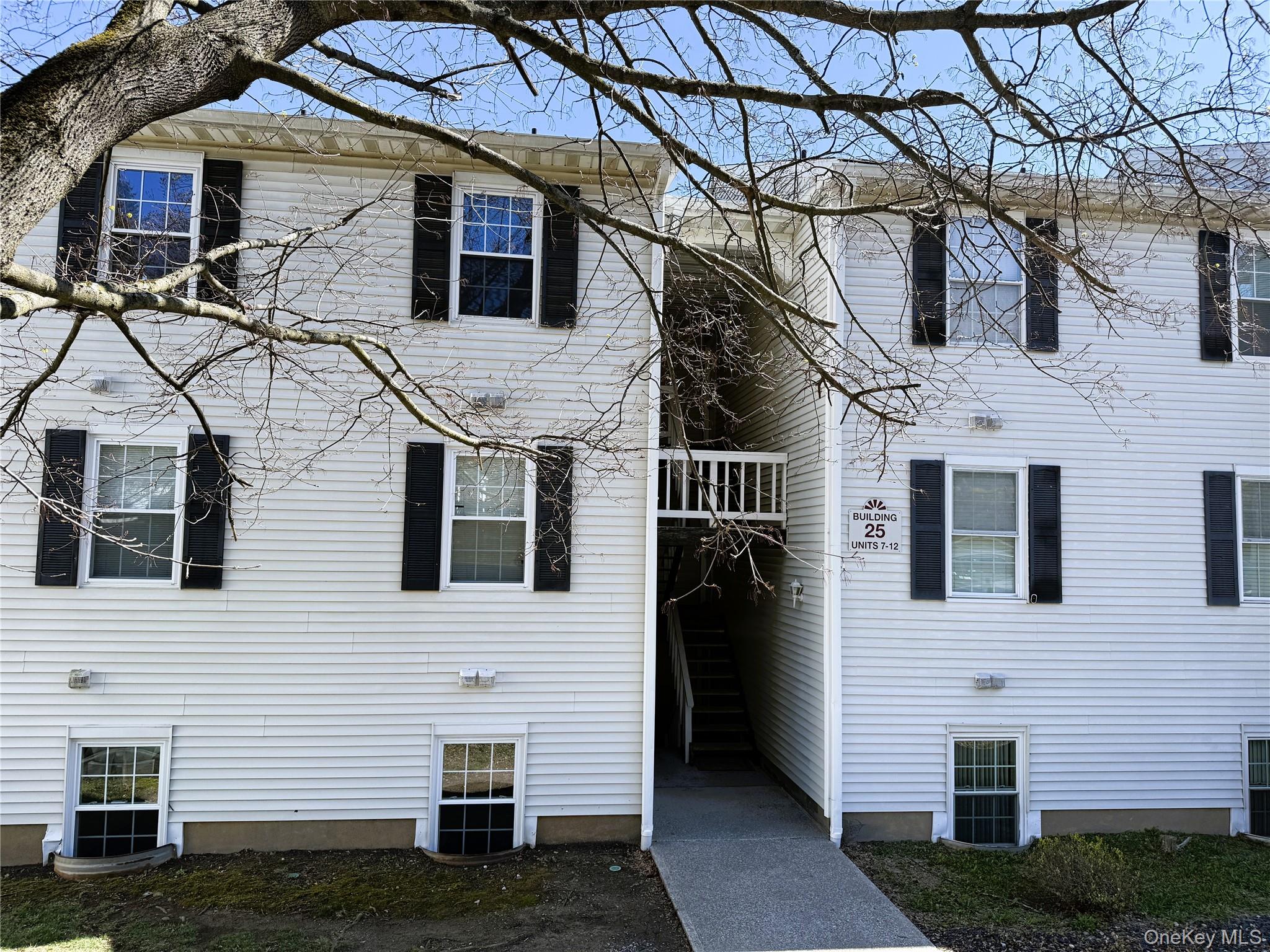 25 Lexington Hill 8