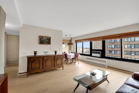 Homes For Sale - 33-43 14 Street St #14D<br/> Astoria, NY 11106