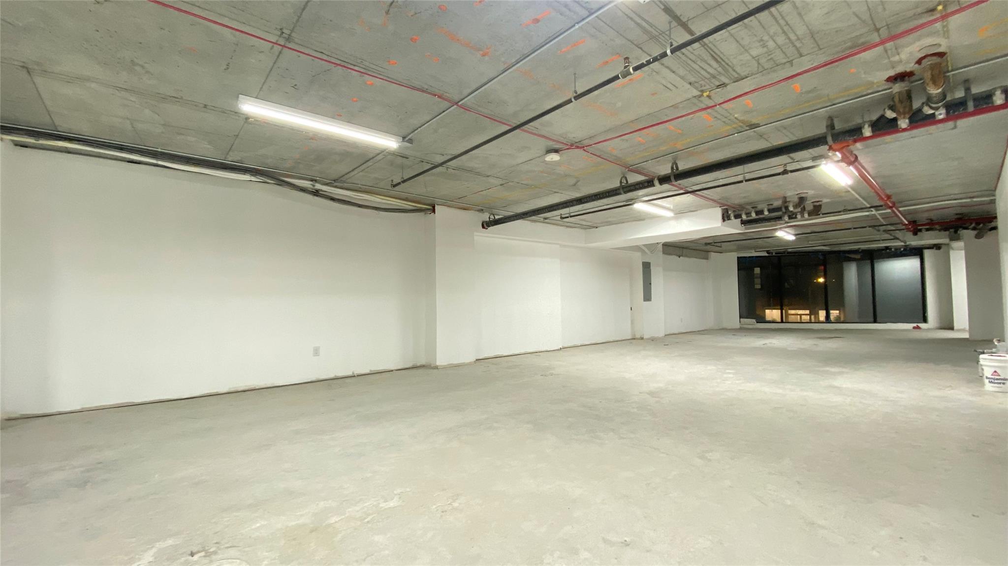 52-16 Roosevelt Avenue B1