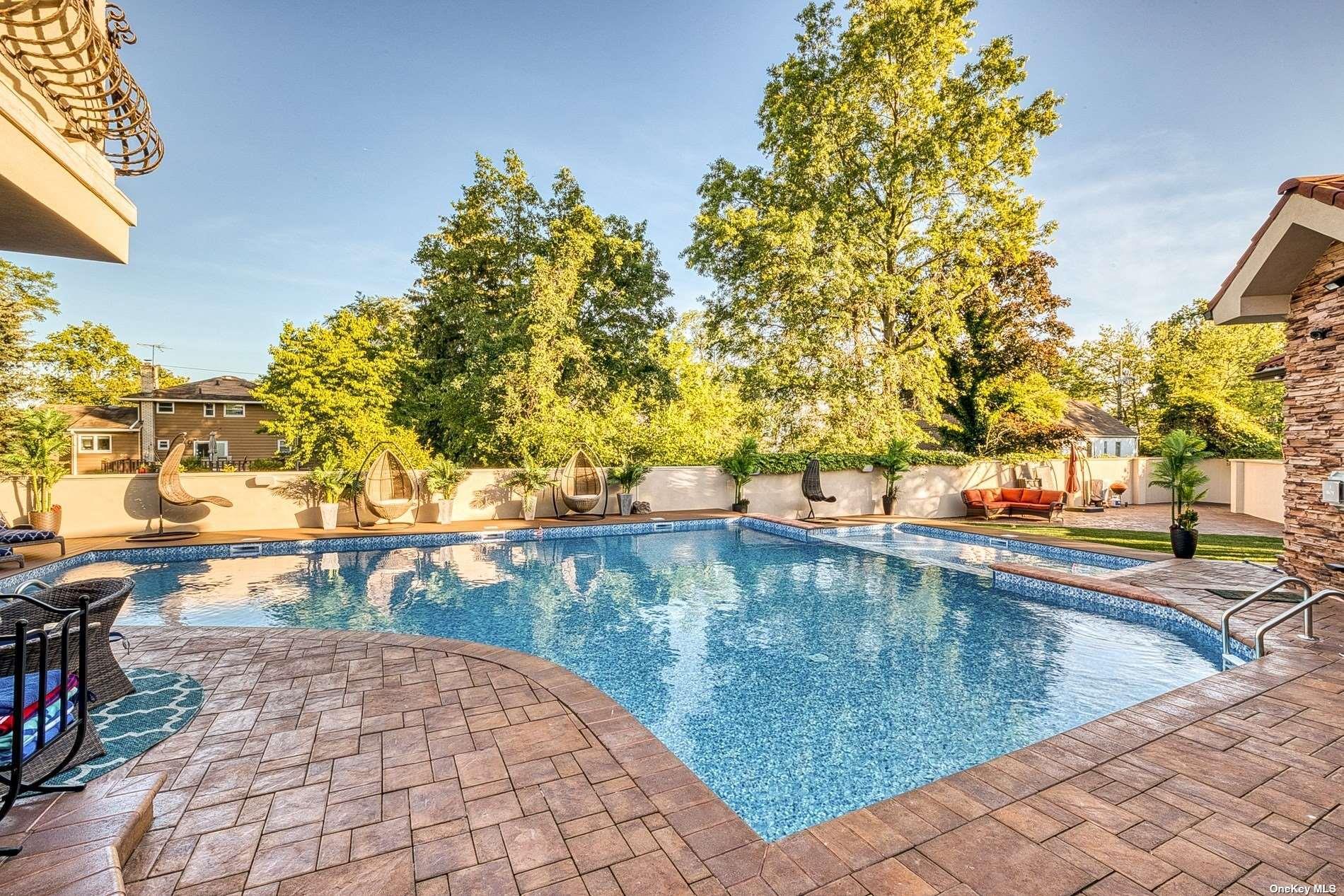 959 S End Road, Woodmere, New York image 32