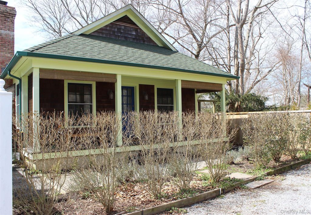 Photo of 21 N Sea Road, Southampton, NY 11968 (MLS # 944598)