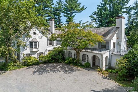 355 Wheatley Road Old Westbury NY 11568