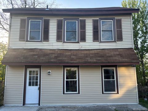Homes For Rent - 42 Maple Street<br/> Walden, NY 12586