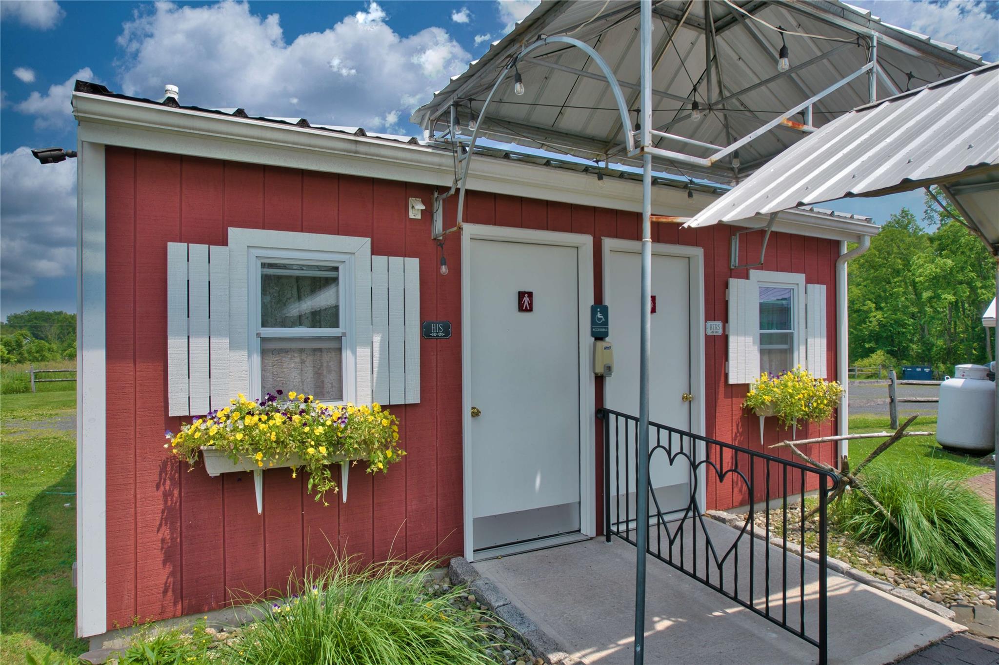 71 Lippincott Road