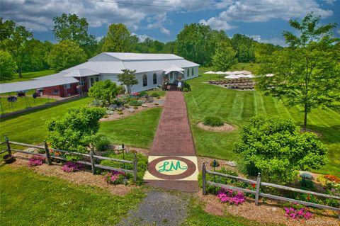 71 Lippincott Road Wallkill NY 12589