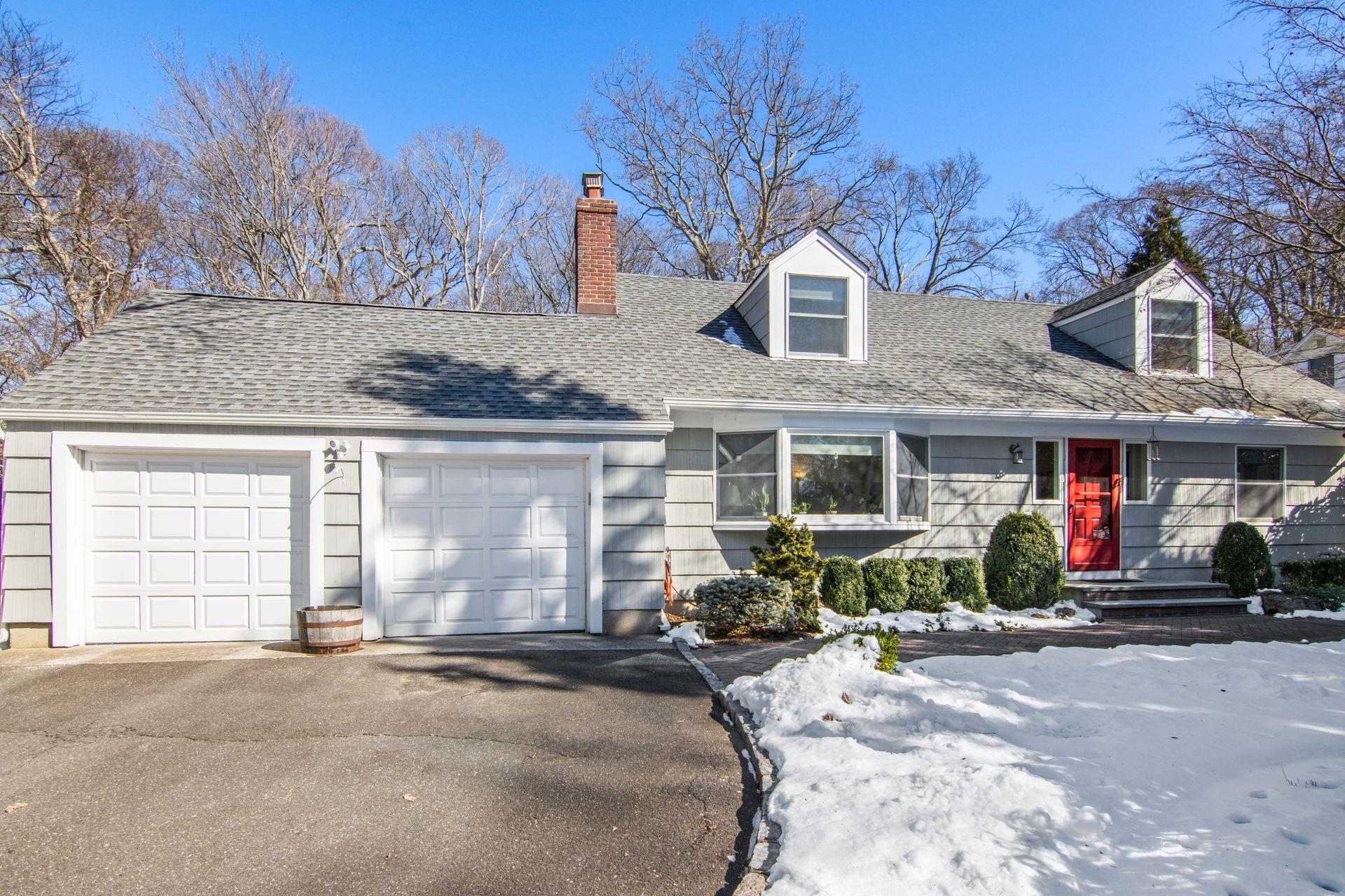 Property for Sale at Cedar Street, Stony Brook, Hamptons, NY - Bedrooms: 4 
Bathrooms: 2  - $739,000