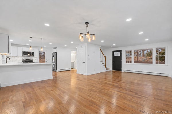 16 COLD SPRING RD, PUTNAM VALLEY, NY 10579 - Image cc7eb20bb68f05008f65cde43f525ffd/3690552204
