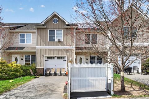 9 Maple Avenue Bloomingburg NY 12721