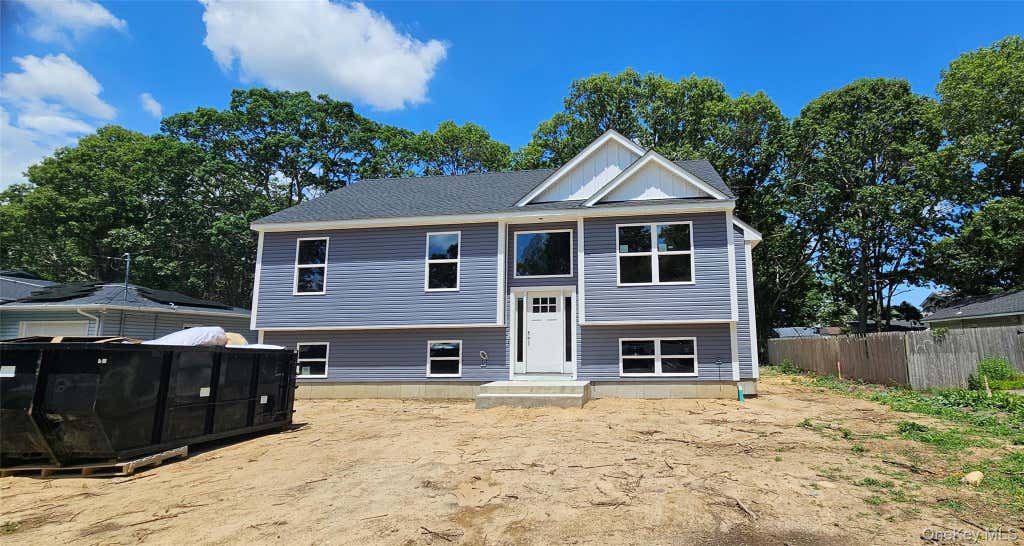Photo of 5 A Stuart Road, Shirley, NY 11967 (MLS # 1013191)