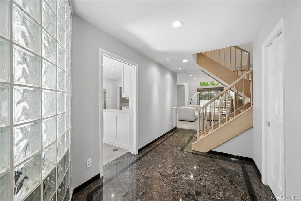 Photo of 42 Country Club Drive #42, Jericho, NY 11753 (MLS # 994639)