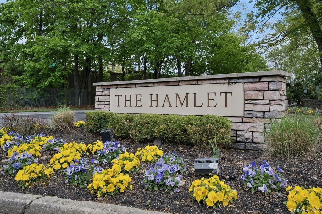Photo of 42 Country Club Drive #42, Jericho, NY 11753 (MLS # 994639)