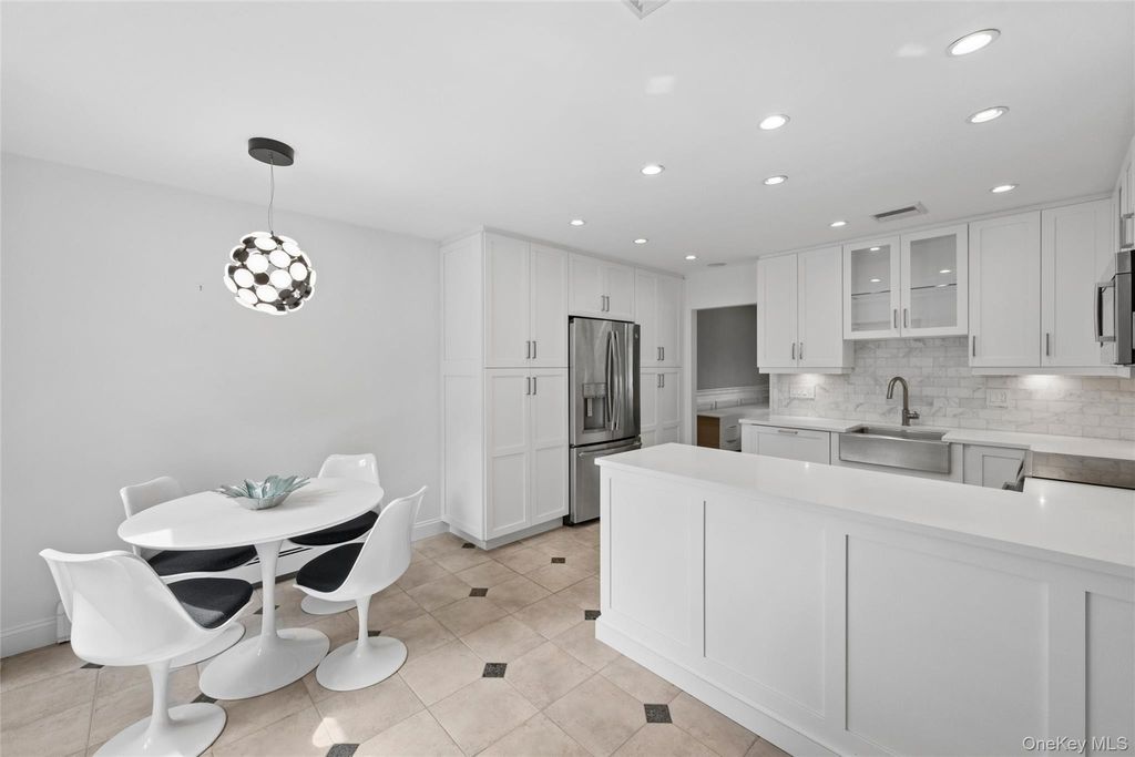 Photo of 42 Country Club Drive #42, Jericho, NY 11753 (MLS # 994639)
