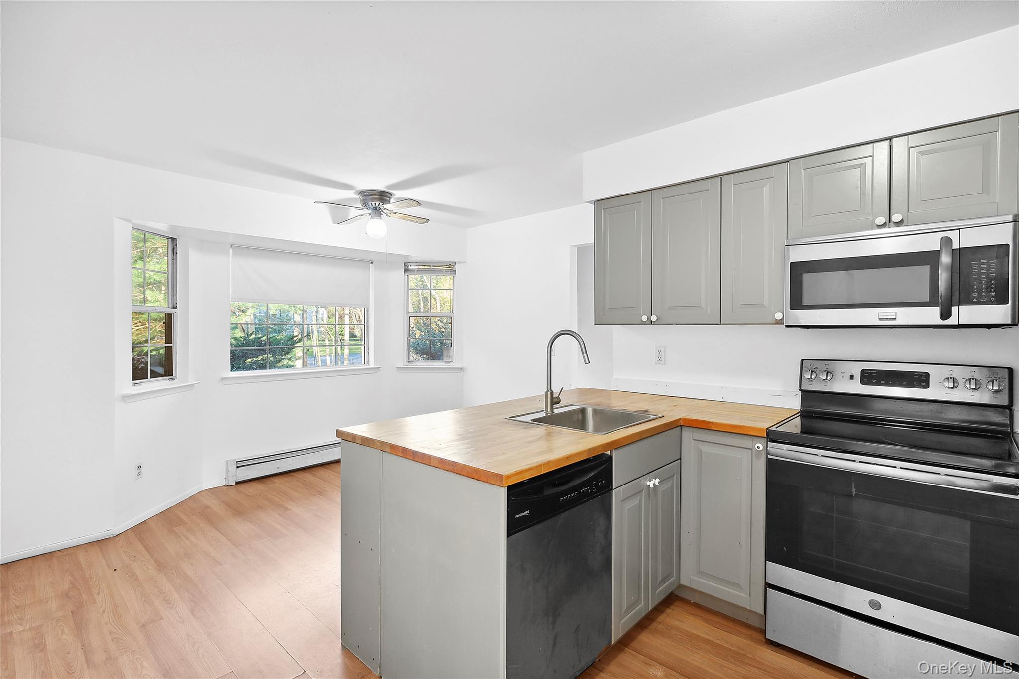 16 Settlers Landing Lane