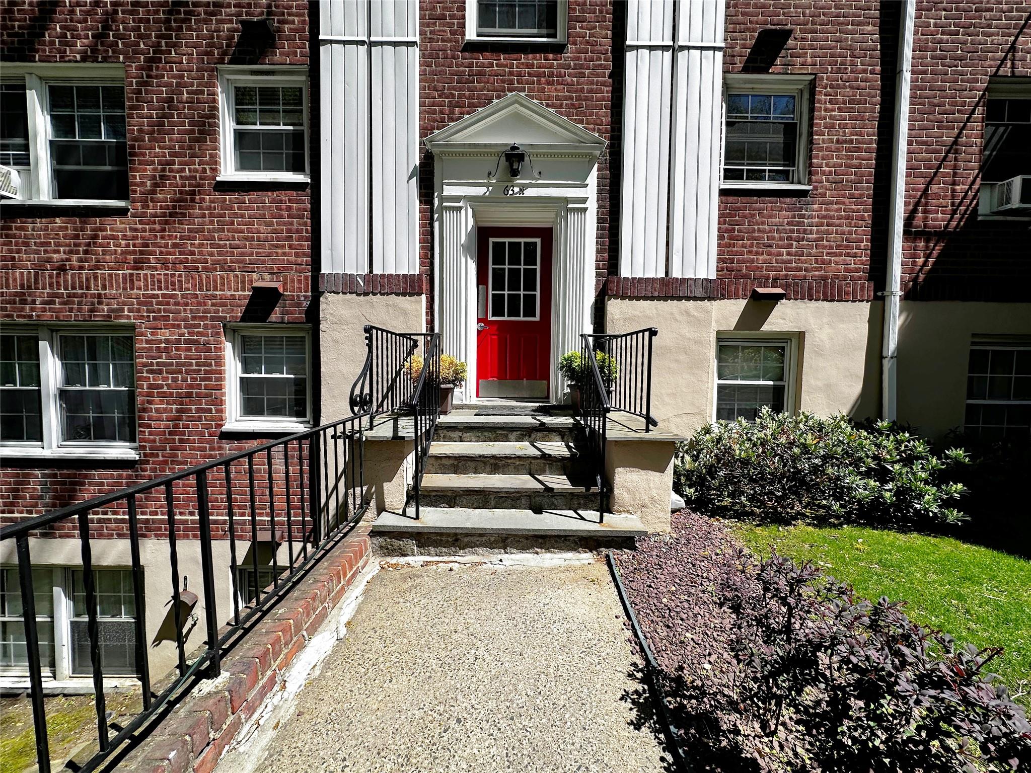 63 N Rockledge Road #GC, Bronxville, New York image 3