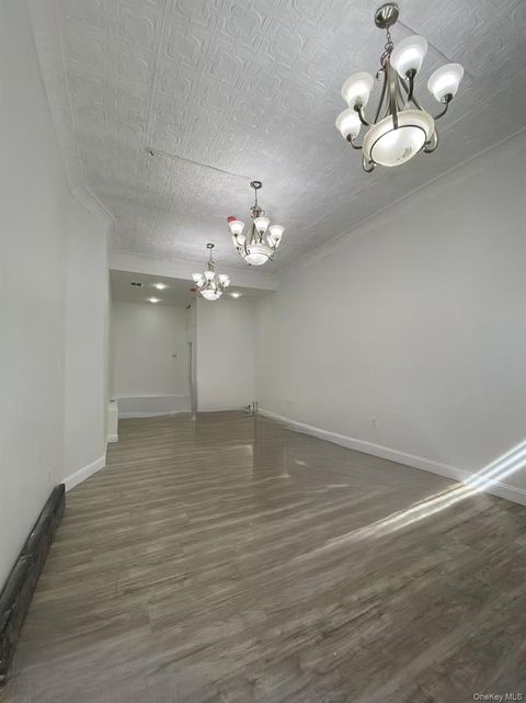 Photo of 855 Wyckoff Avenue, Ridgewood, NY 11385 (MLS # 989523)