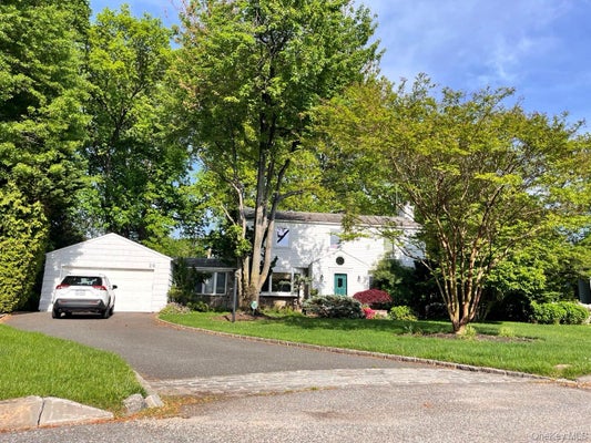 26 POLO FIELD LN, GREAT NECK, NY 11020 - Image cc9d8de2bb82dff32c4015148bfe83da/1355912263