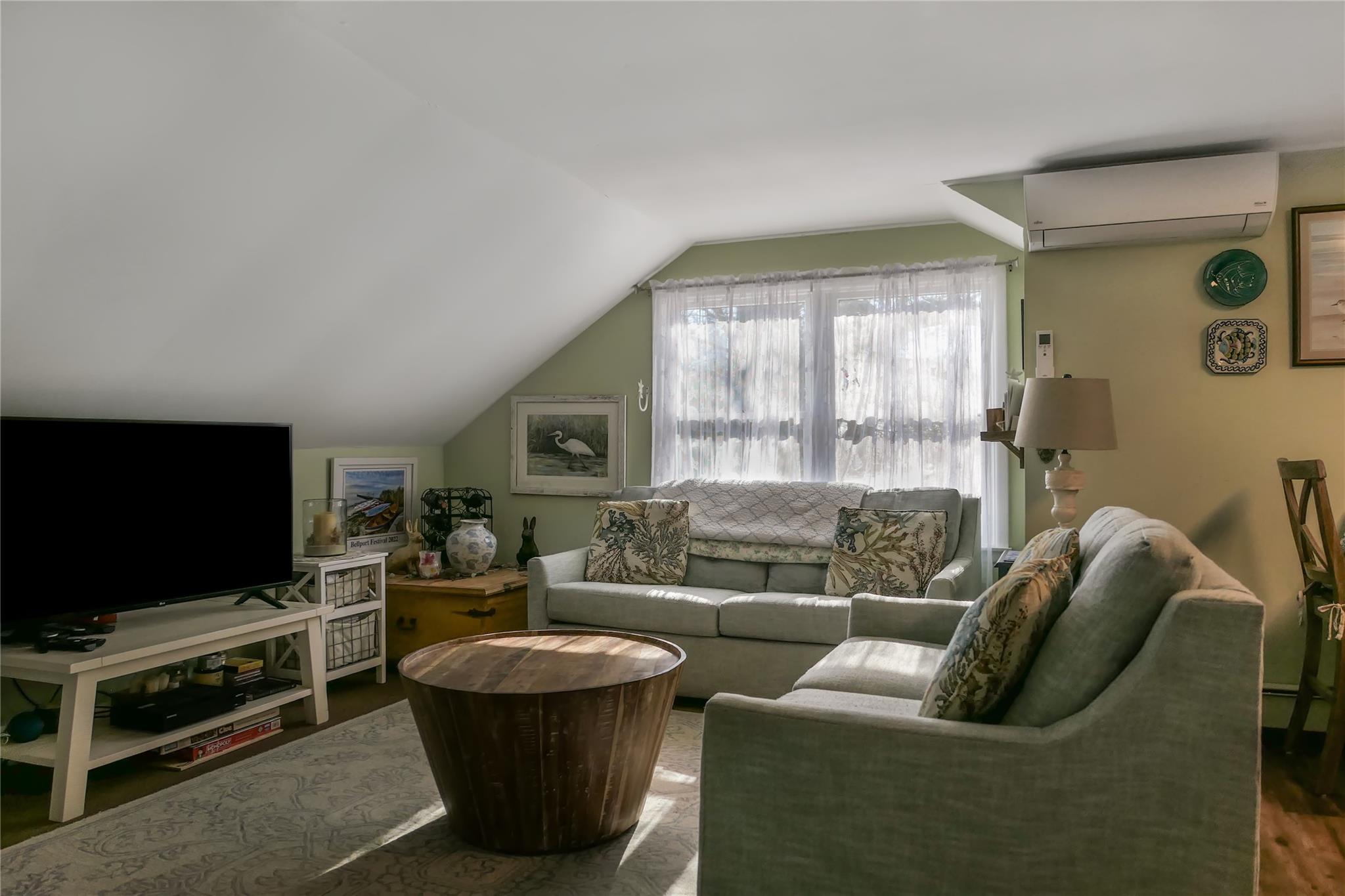 76 N Howells Point Road, Bellport Village, New York image 21