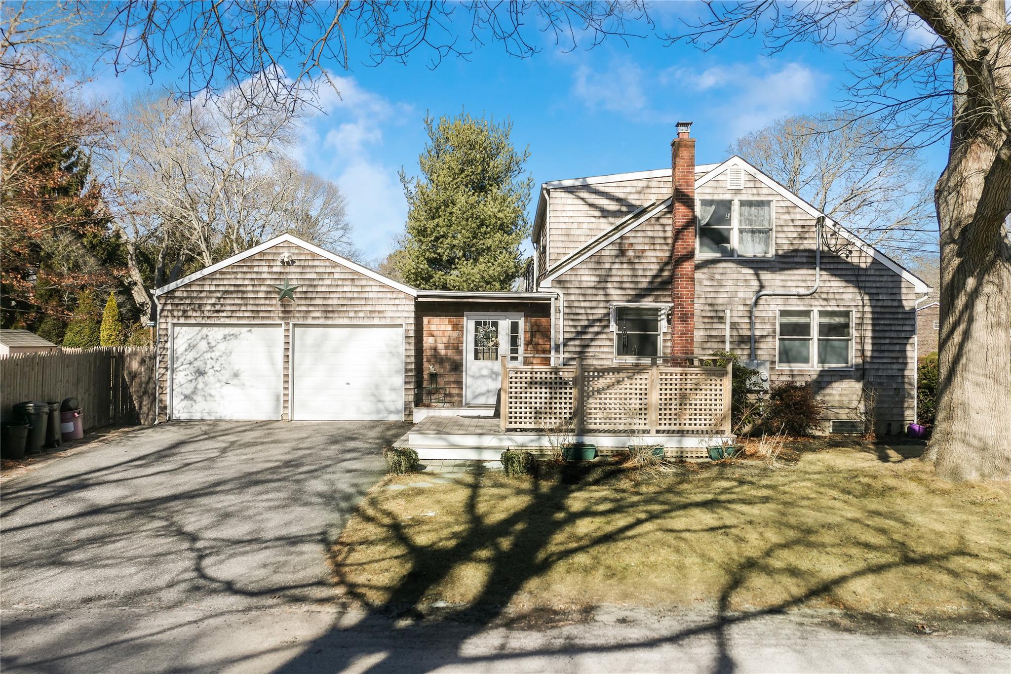 76 N Howells Point Road, Bellport Village, New York image 4