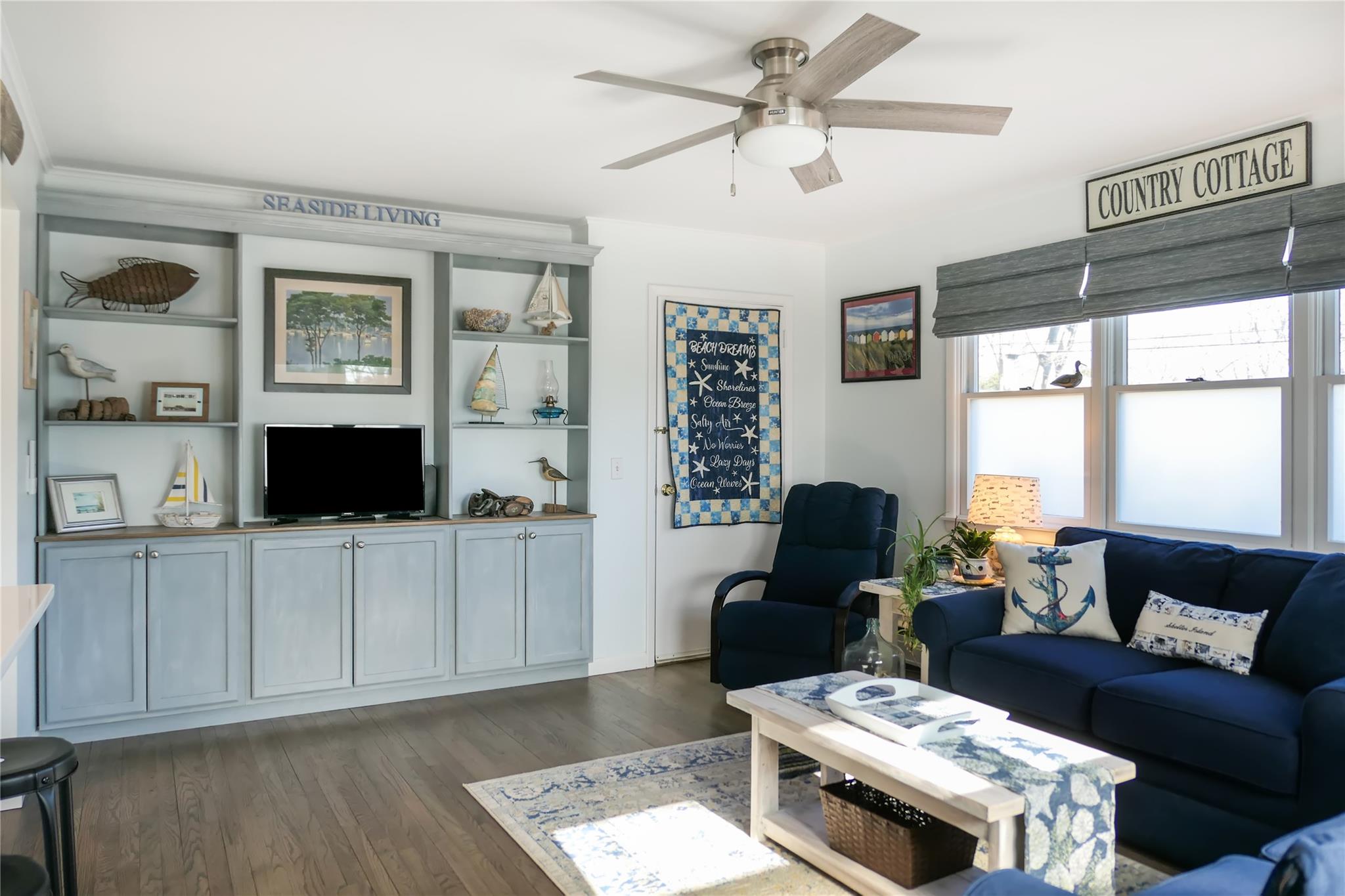 76 N Howells Point Road, Bellport Village, New York image 6