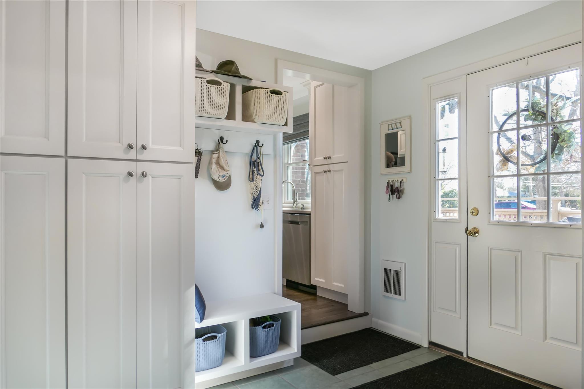 76 N Howells Point Road, Bellport Village, New York image 13