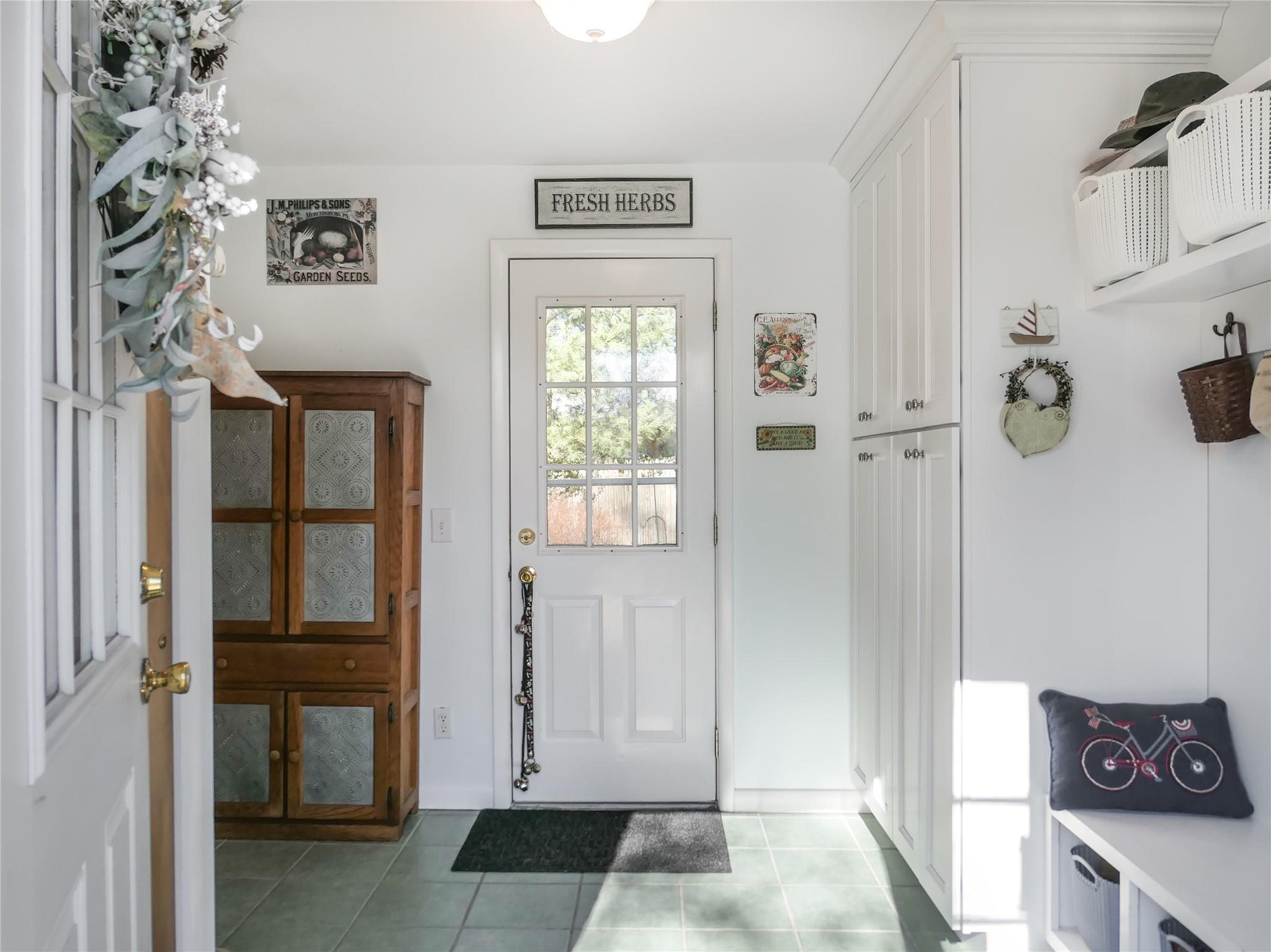 76 N Howells Point Road, Bellport Village, New York image 12