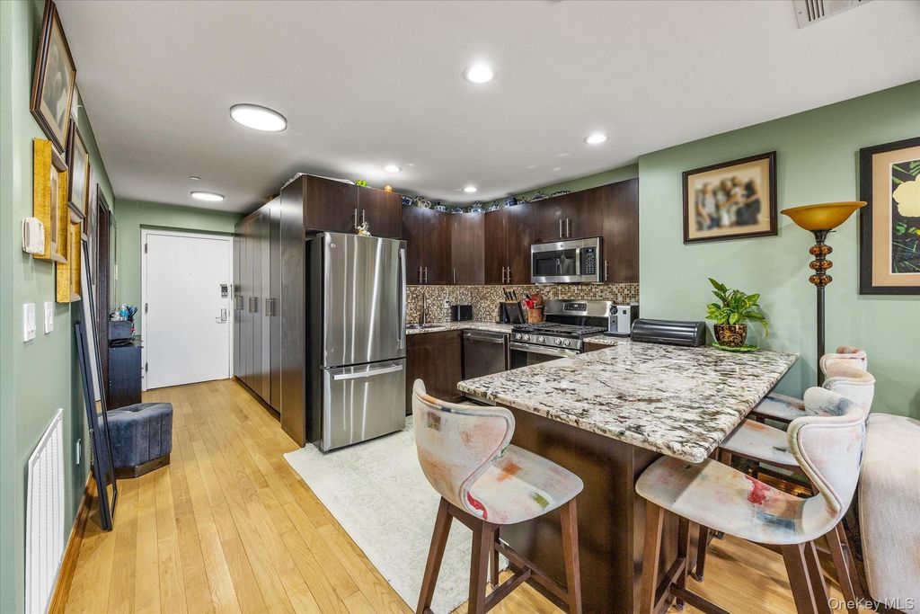Photo of 3015 Brighton 6th Street #6B, Brooklyn, NY 11235 (MLS # 950401)