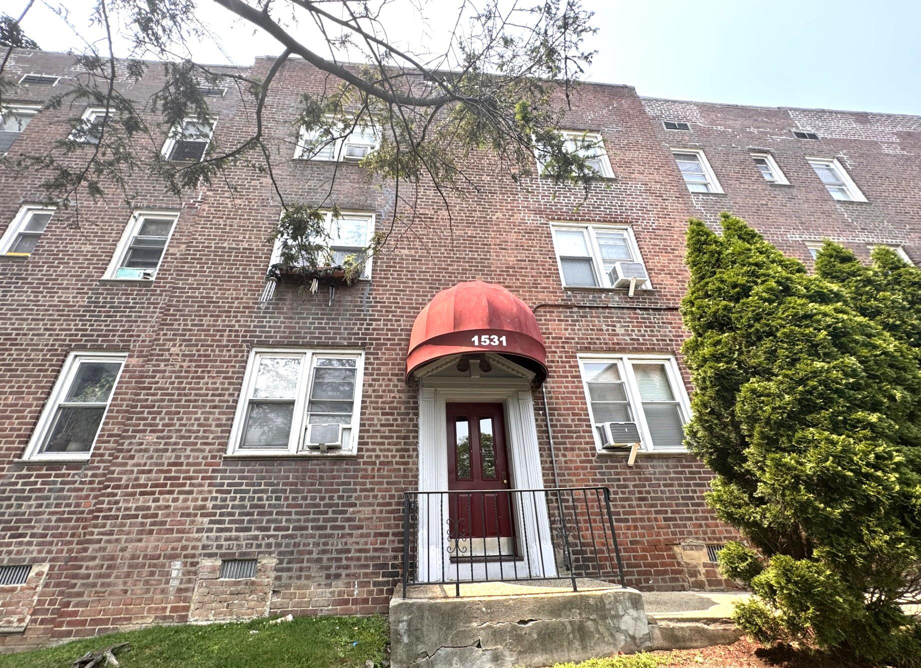 1531 Central Park Avenue C4