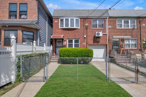 Photo of 921 127th Street, College Point, NY 11356 (MLS # 1009728)