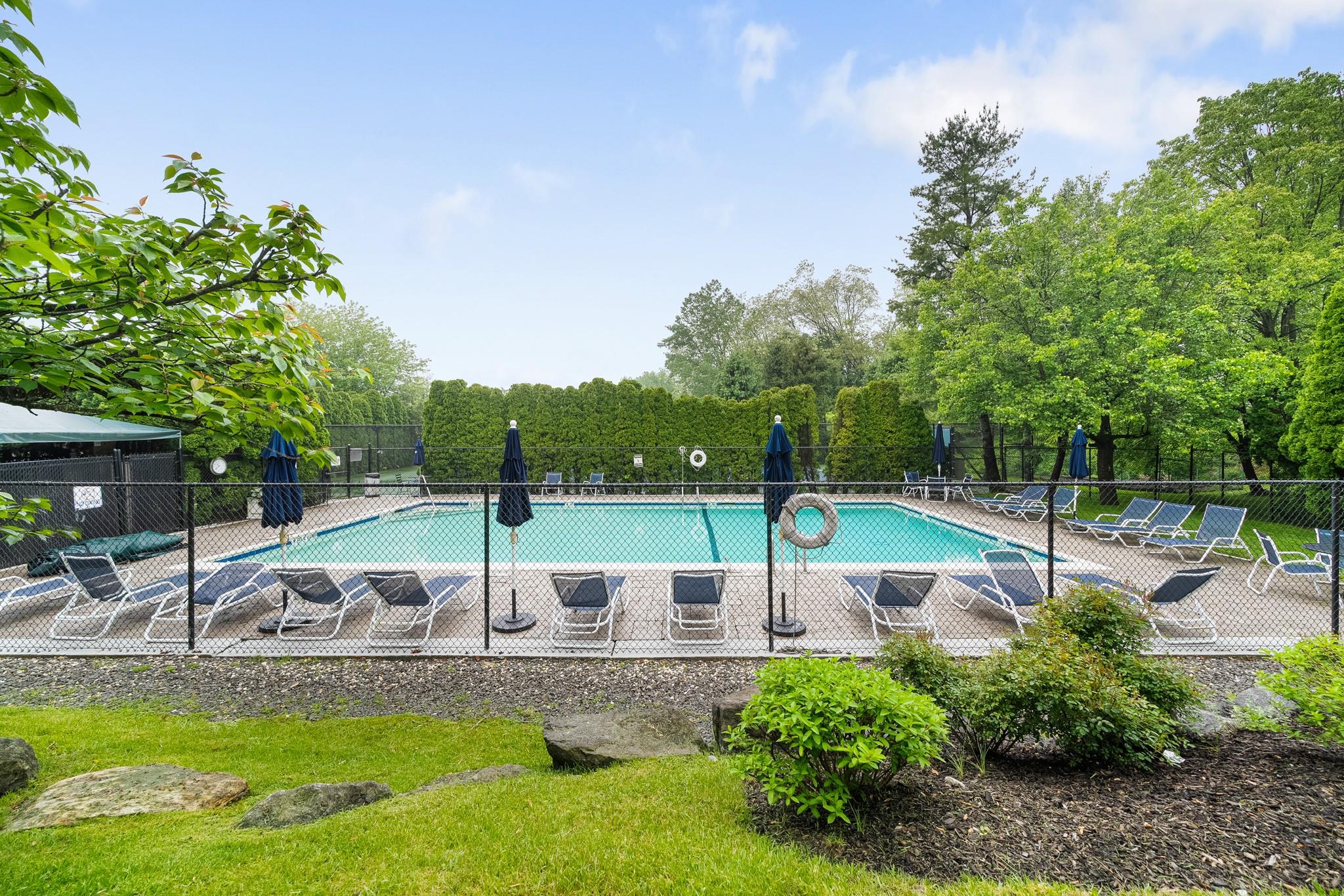 42 Brookridge Road, New Rochelle, New York image 40