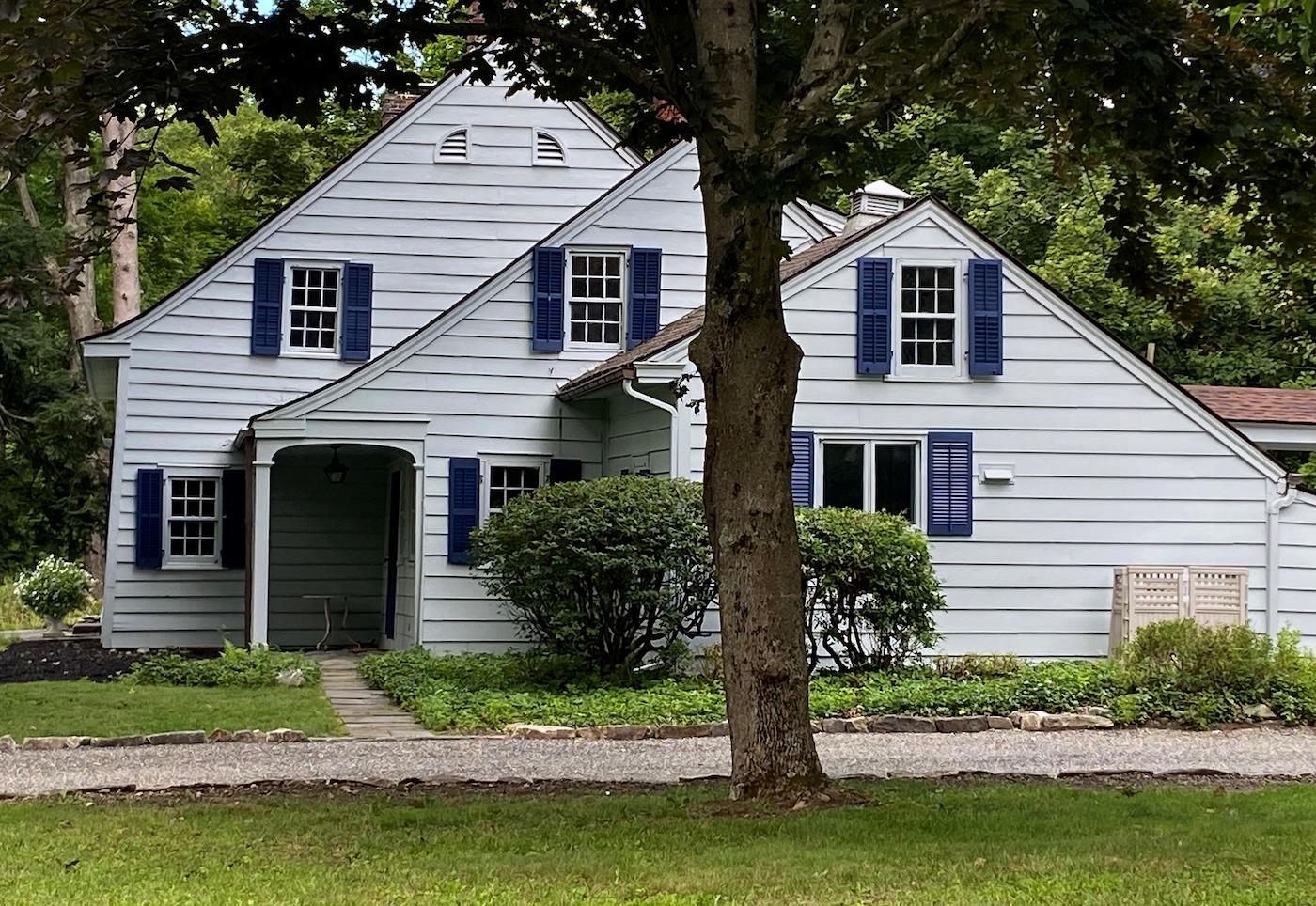 Millbrook, New York 12545, United States, 5 Bedrooms Bedrooms, ,4 BathroomsBathrooms,Residential,Active,136545