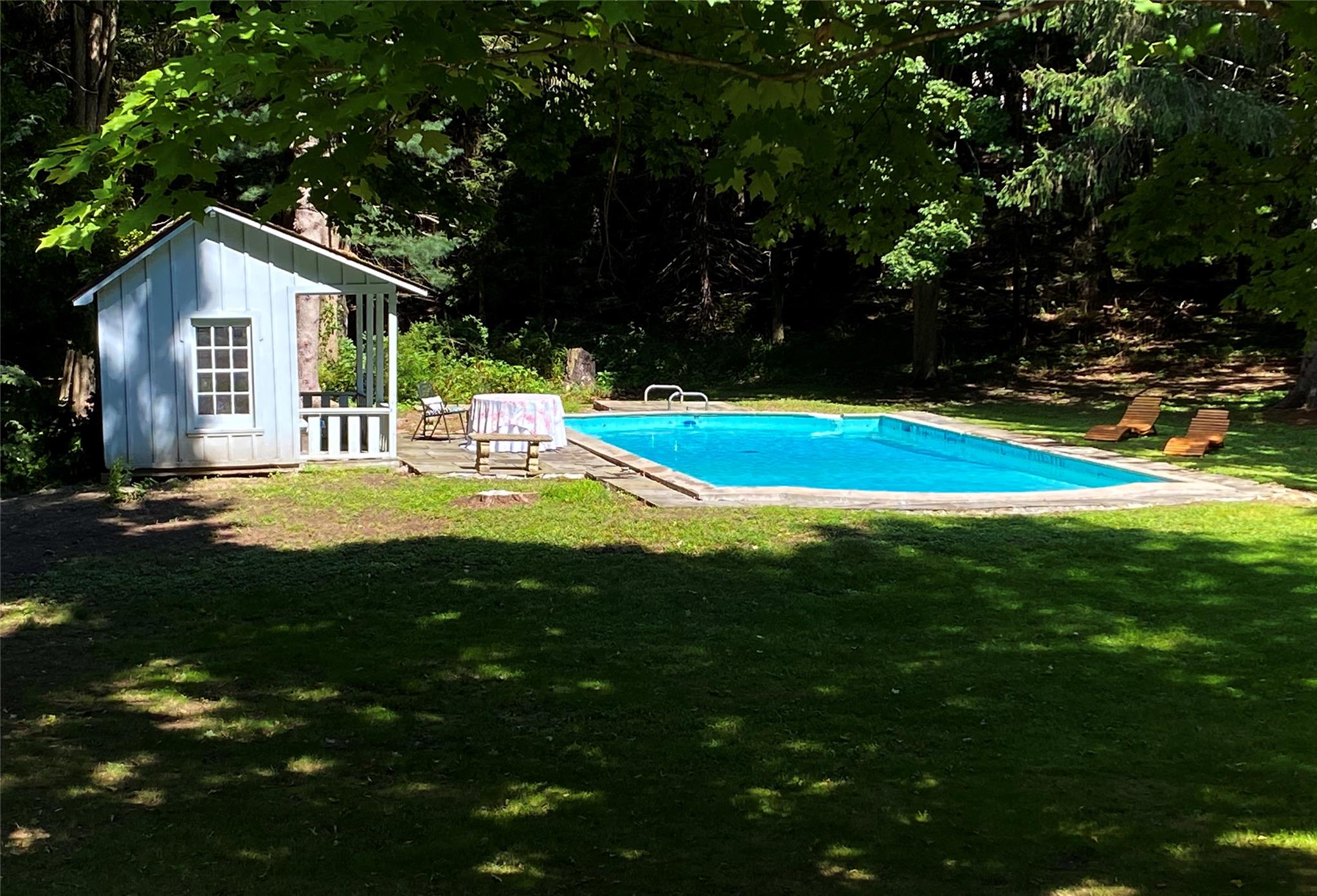 Millbrook, New York 12545, United States, 5 Bedrooms Bedrooms, ,4 BathroomsBathrooms,Residential,Active,136545