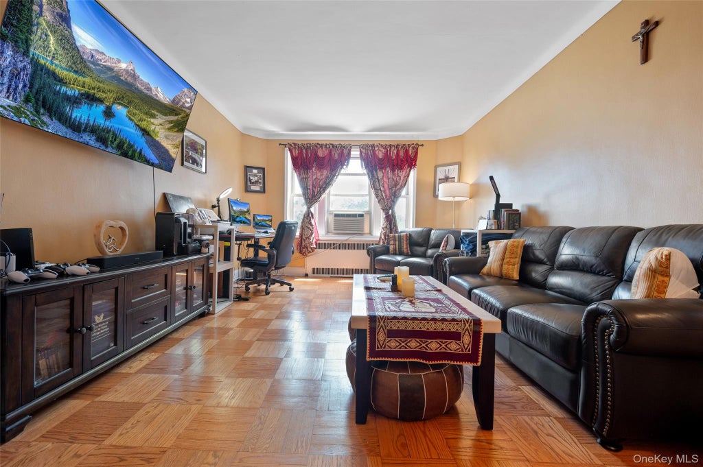 Photo of 84-49 168th Street #2U, Jamaica, NY 11432 (MLS # 1048696)