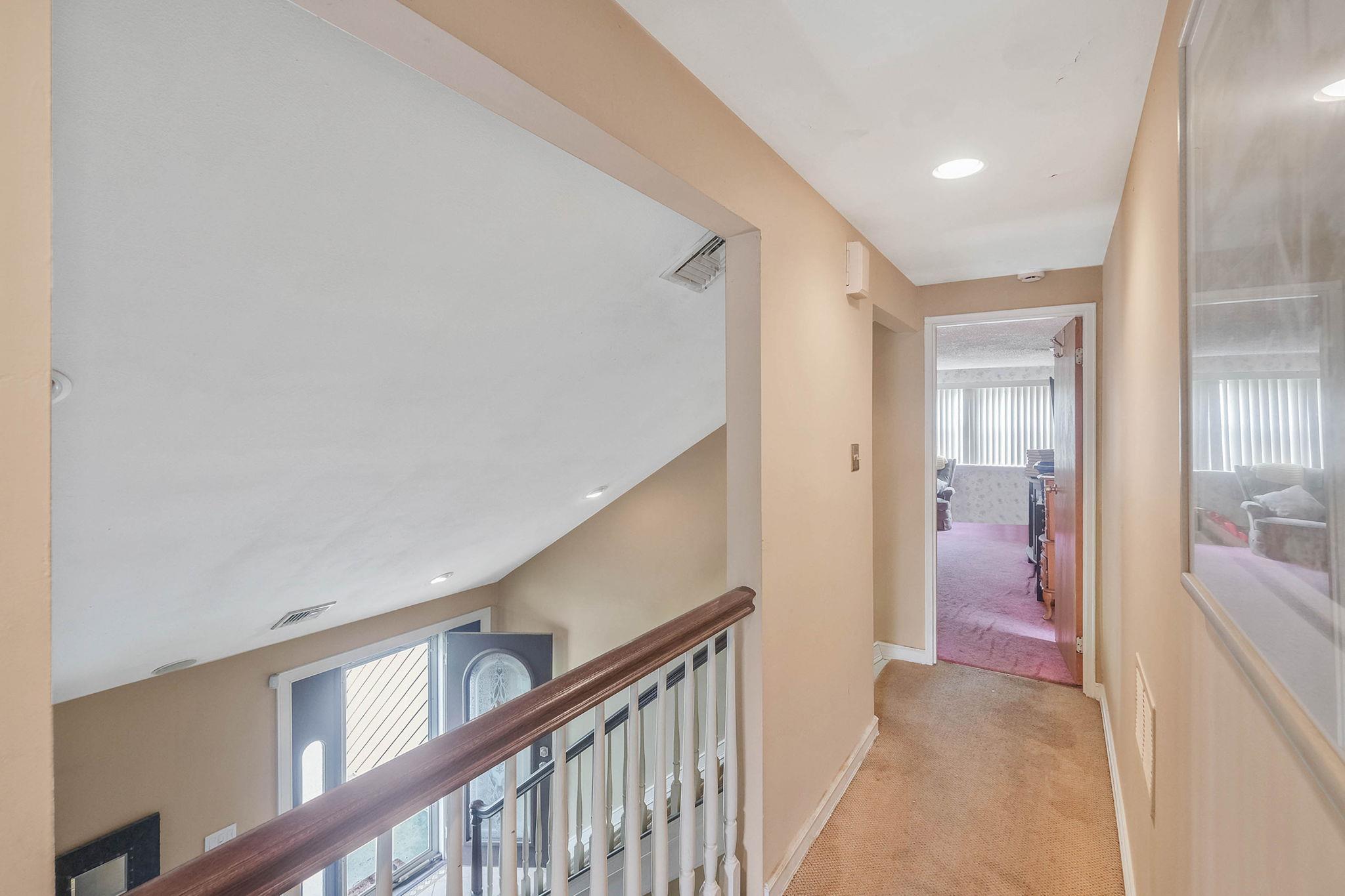 12 Grand Canyon Lane, Coram, New York image 15