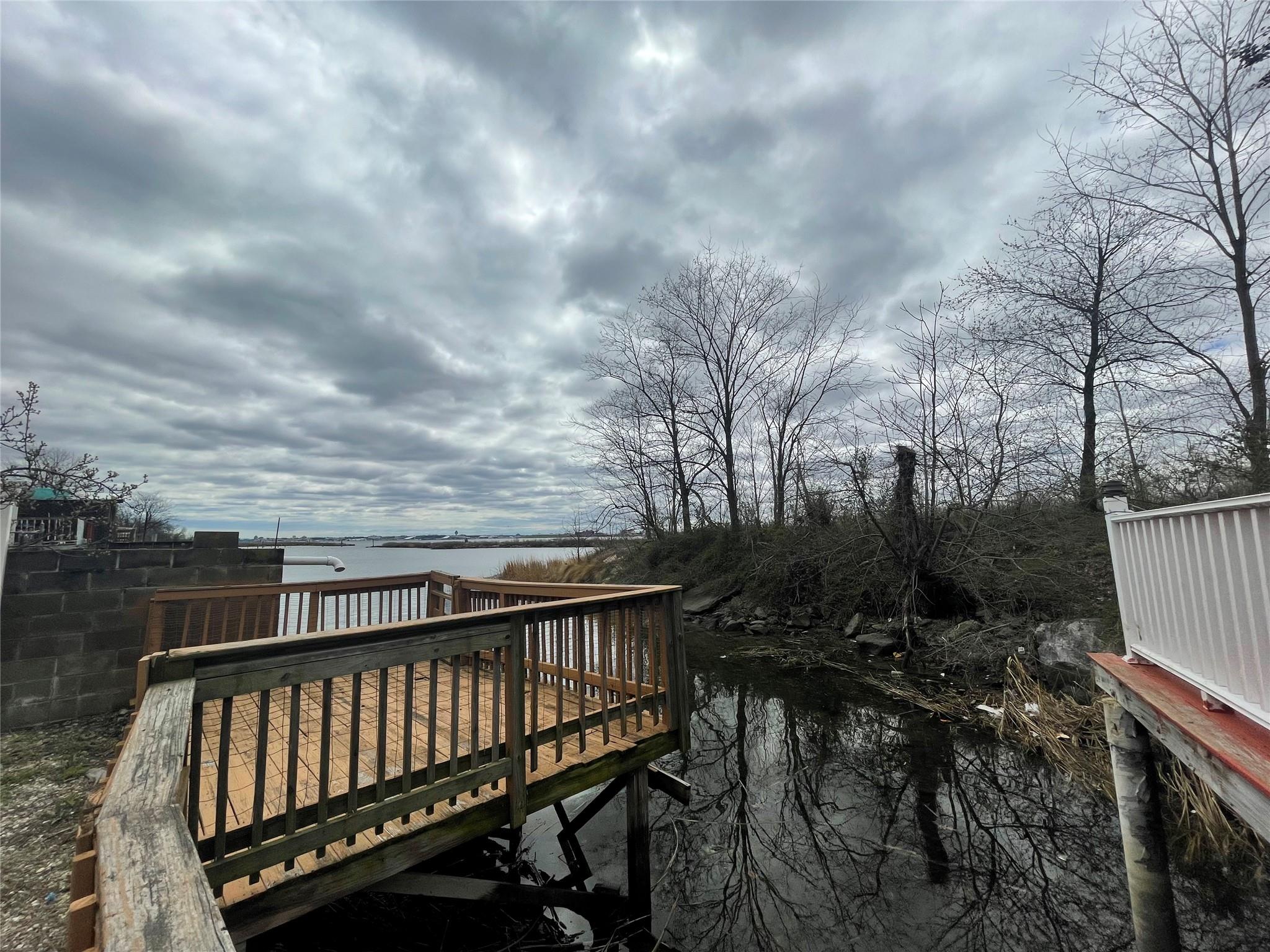 1101 Harding Park, Bronx, New York image 18