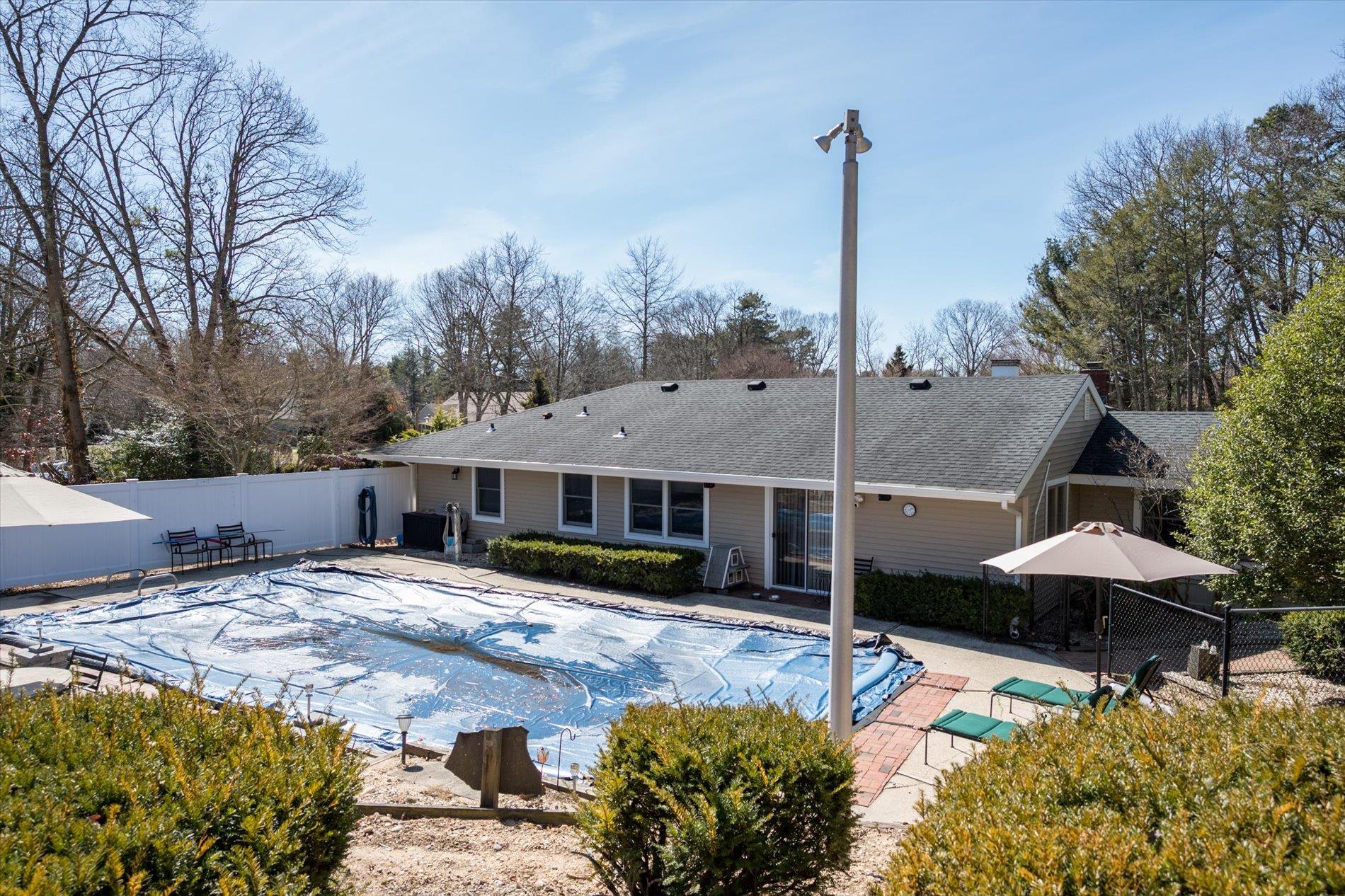 6 Leighton Court, Melville, New York image 33