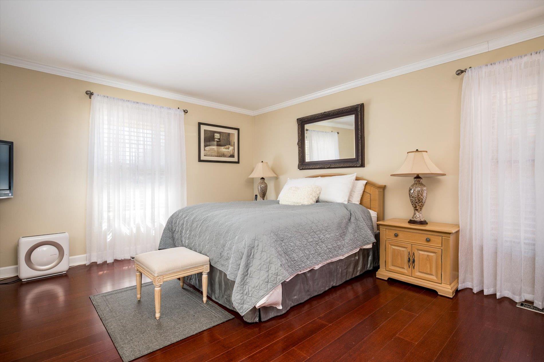 6 Leighton Court, Melville, New York image 23