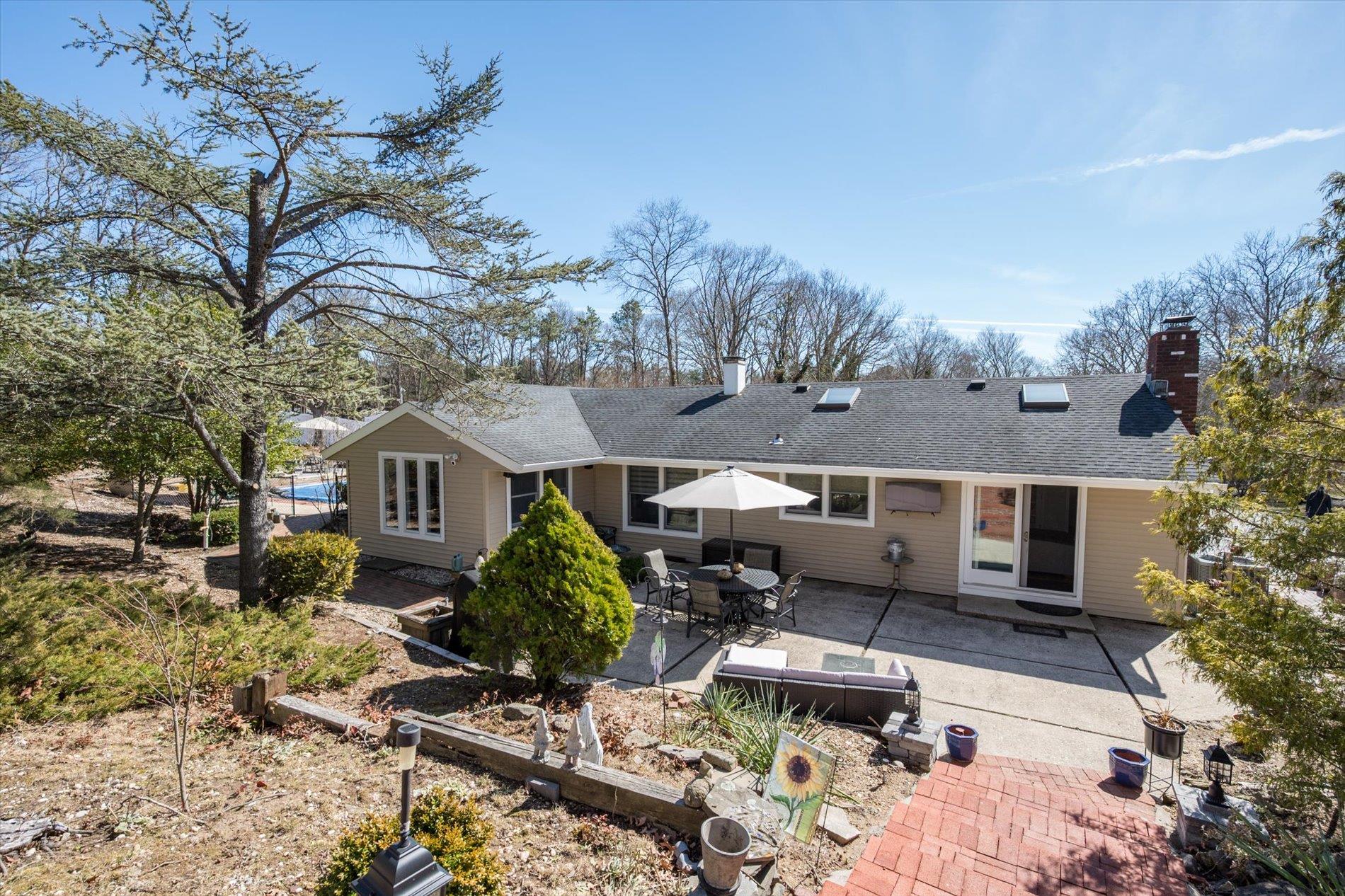 6 Leighton Court, Melville, New York image 31