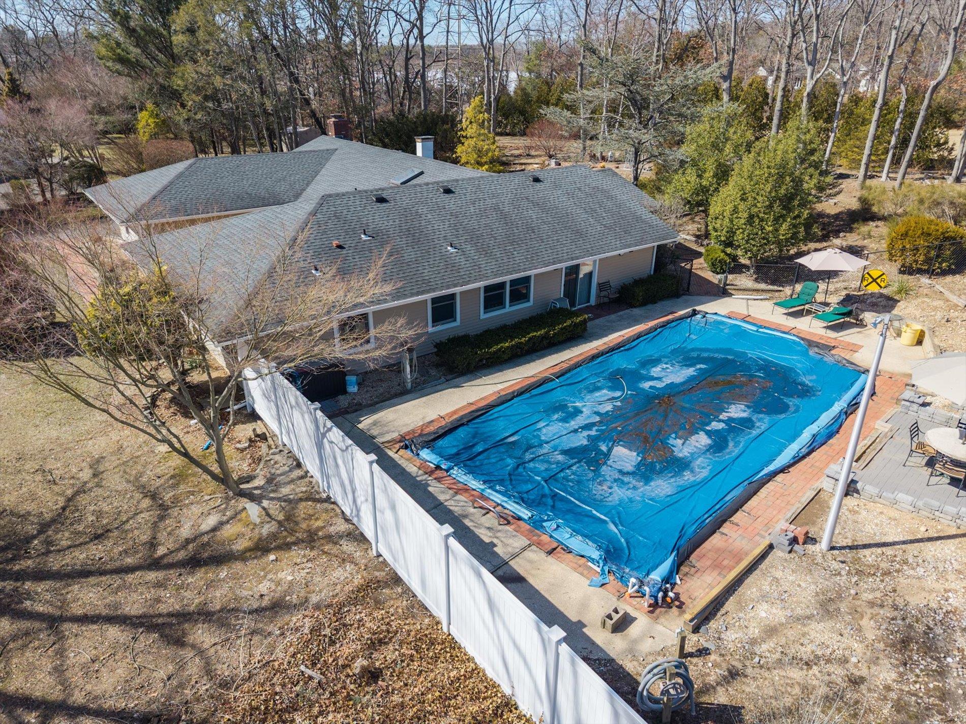 6 Leighton Court, Melville, New York image 7