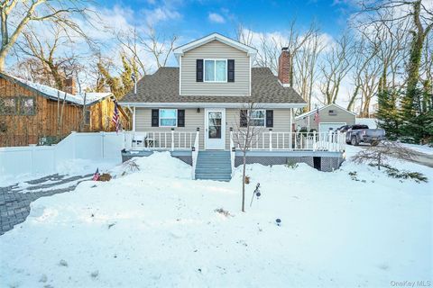 38 Hawthorne Road Rocky Point NY 11778