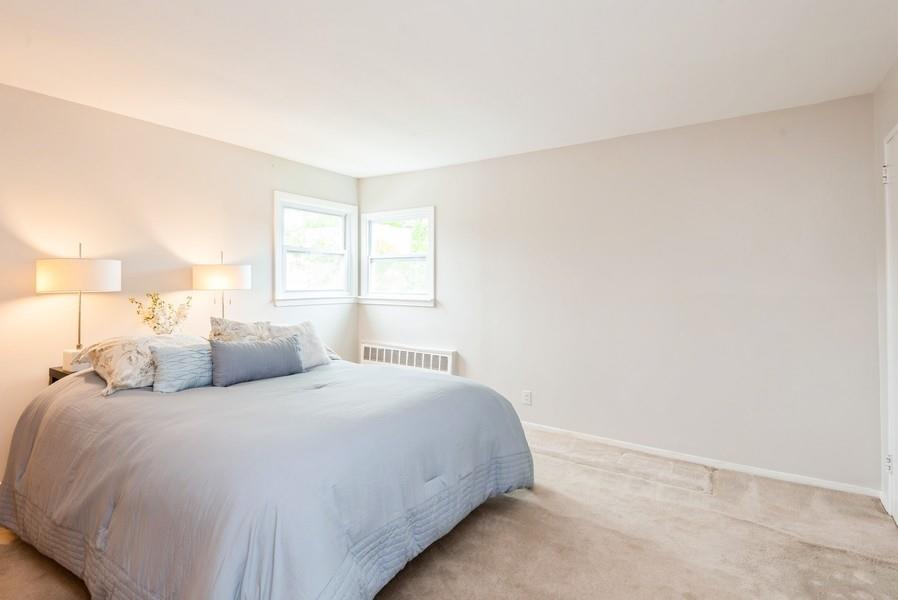 10 Ronnie Lane, Bethpage, New York image 15