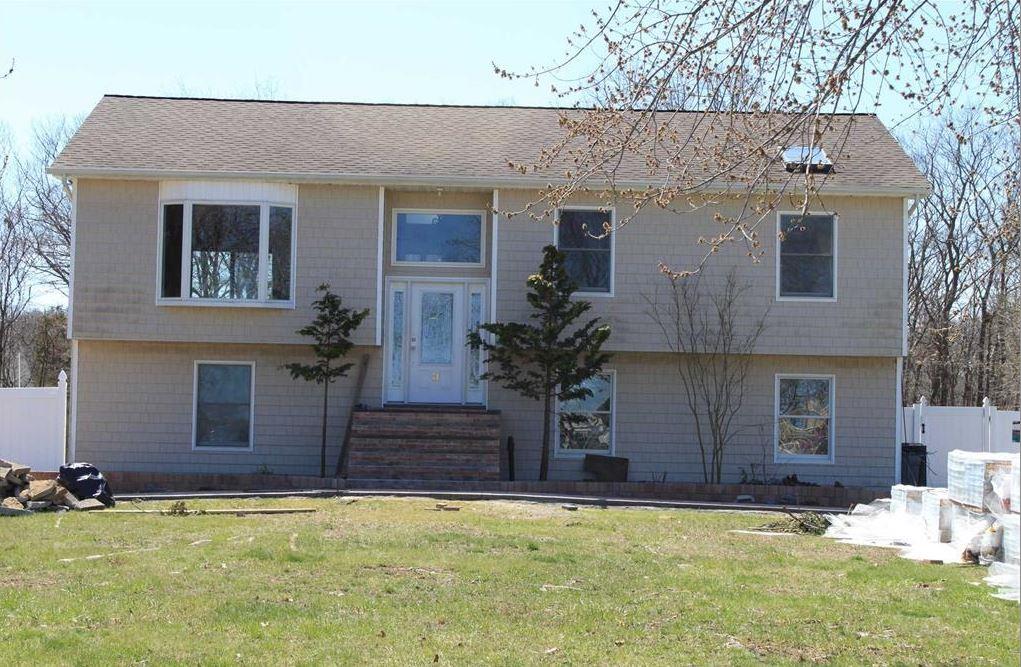 Rental Property at Pinetree Court, Commack, Hamptons, NY - Bedrooms: 5 
Bathrooms: 2  - $4,900 MO.