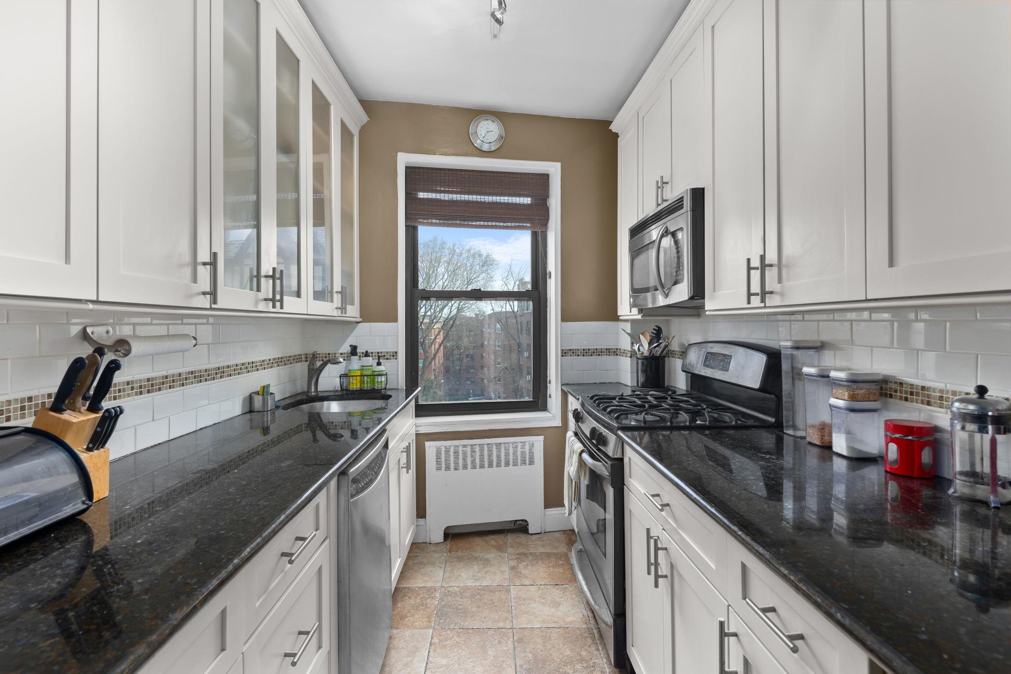 325 Main Street #5C, White Plains, New York image 12