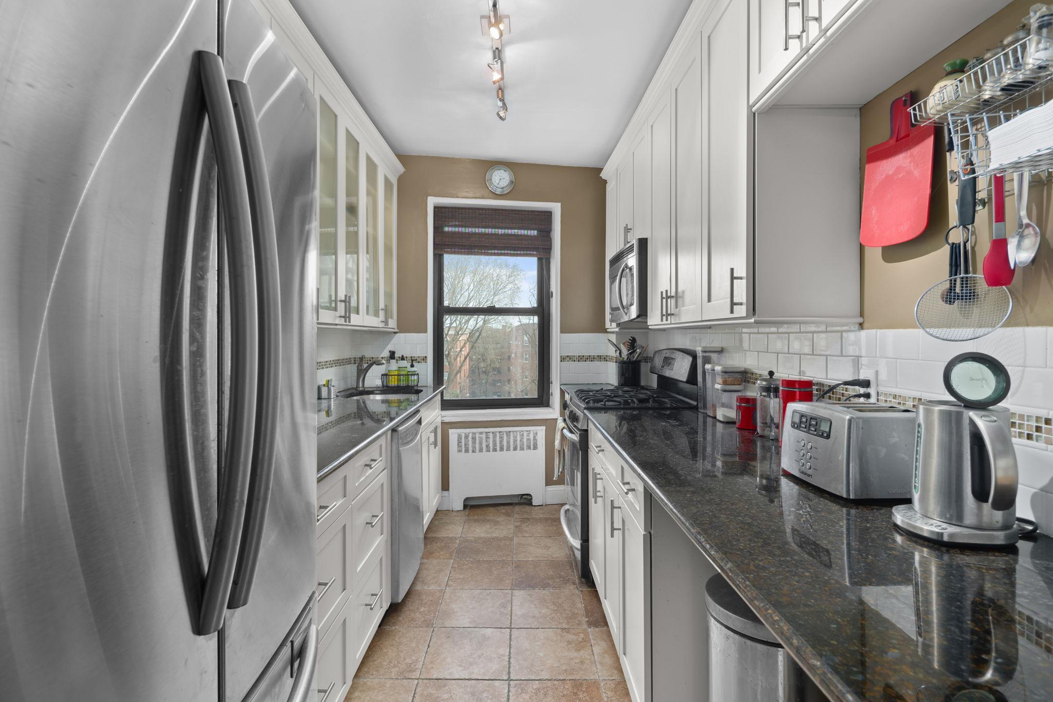 325 Main Street #5C, White Plains, New York image 13