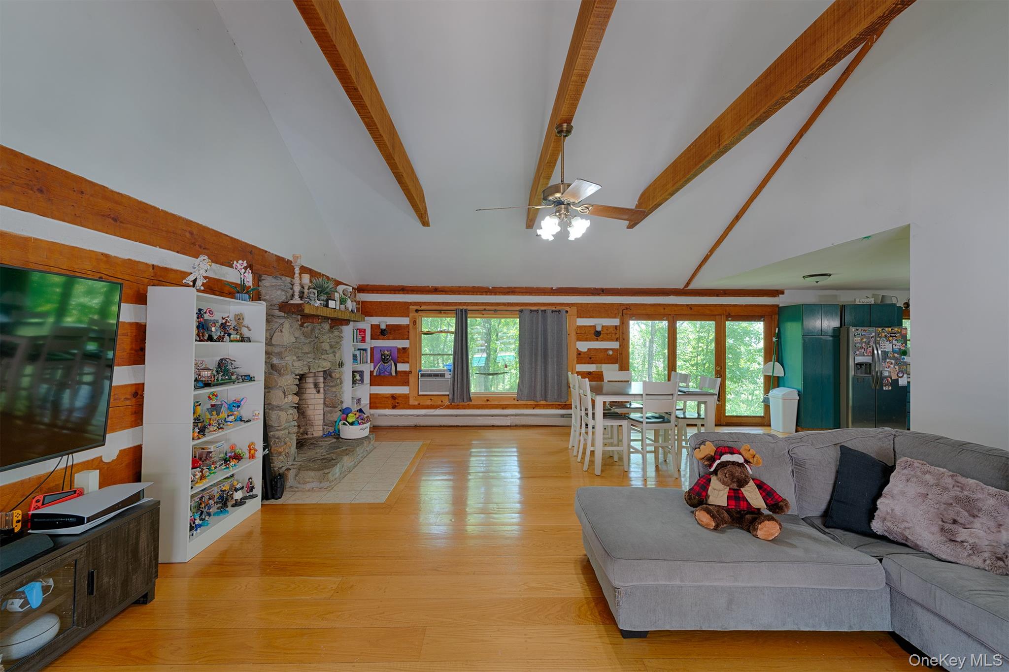 Lagrangeville, New York 12540, United States, 5 Bedrooms Bedrooms, ,4 BathroomsBathrooms,Residential,Active,188917