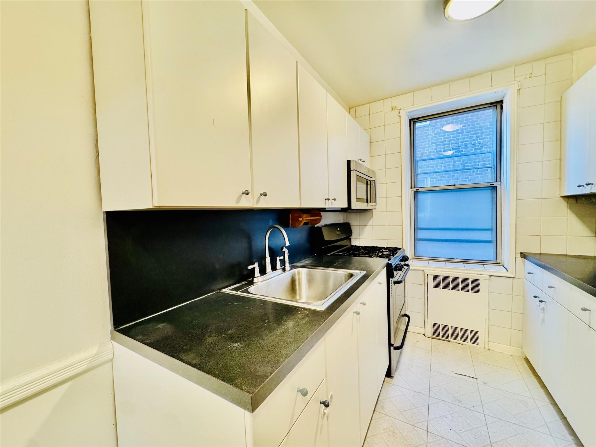 103-26 68 Avenue #4G, Forest Hills, New York image 8