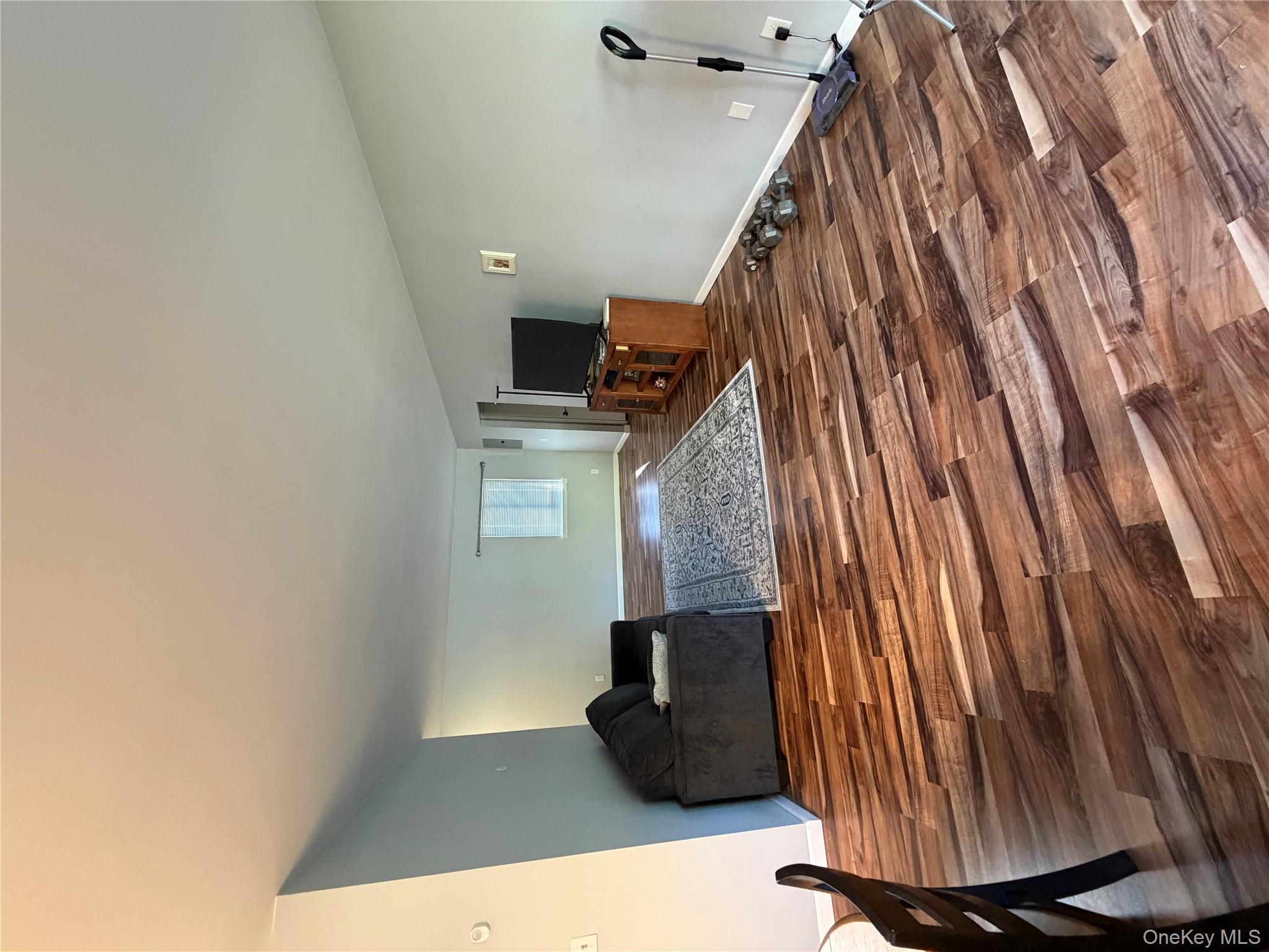 Fishkill, New York 12508, United States, 1 Bedroom Bedrooms, ,1 BathroomBathrooms,Residential,Active,226462