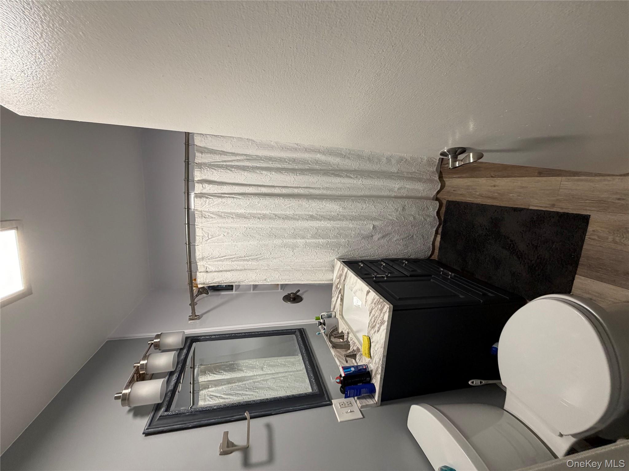 Fishkill, New York 12508, United States, 1 Bedroom Bedrooms, ,1 BathroomBathrooms,Residential,Active,226462