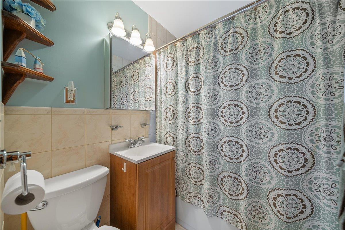 803 Granada Parkway, Lindenhurst, New York image 16