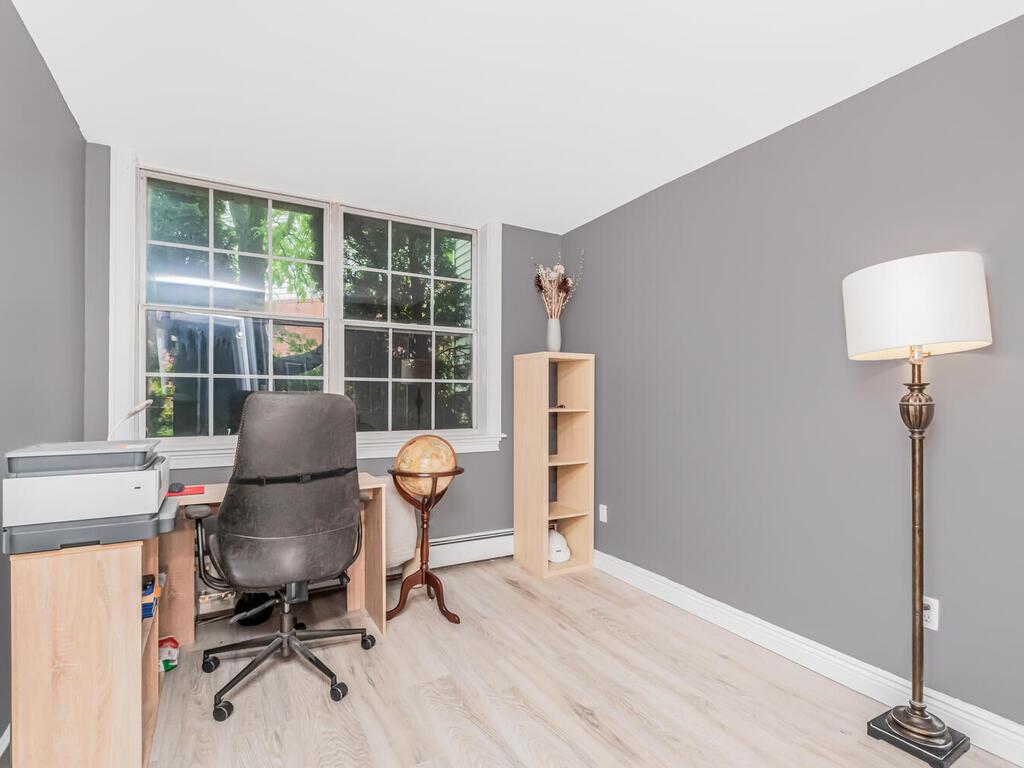 117 Sunset Boulevard 10117